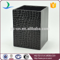 Black embossed ceramic desktop trash can